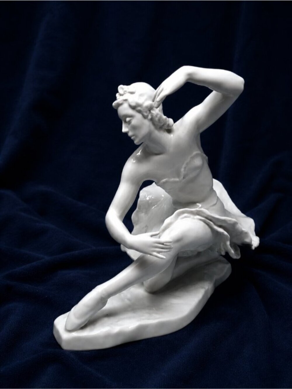 Rosenthal Daisy Spies Ballerina Porcelain Figurine by Lore Friedrich Gronau